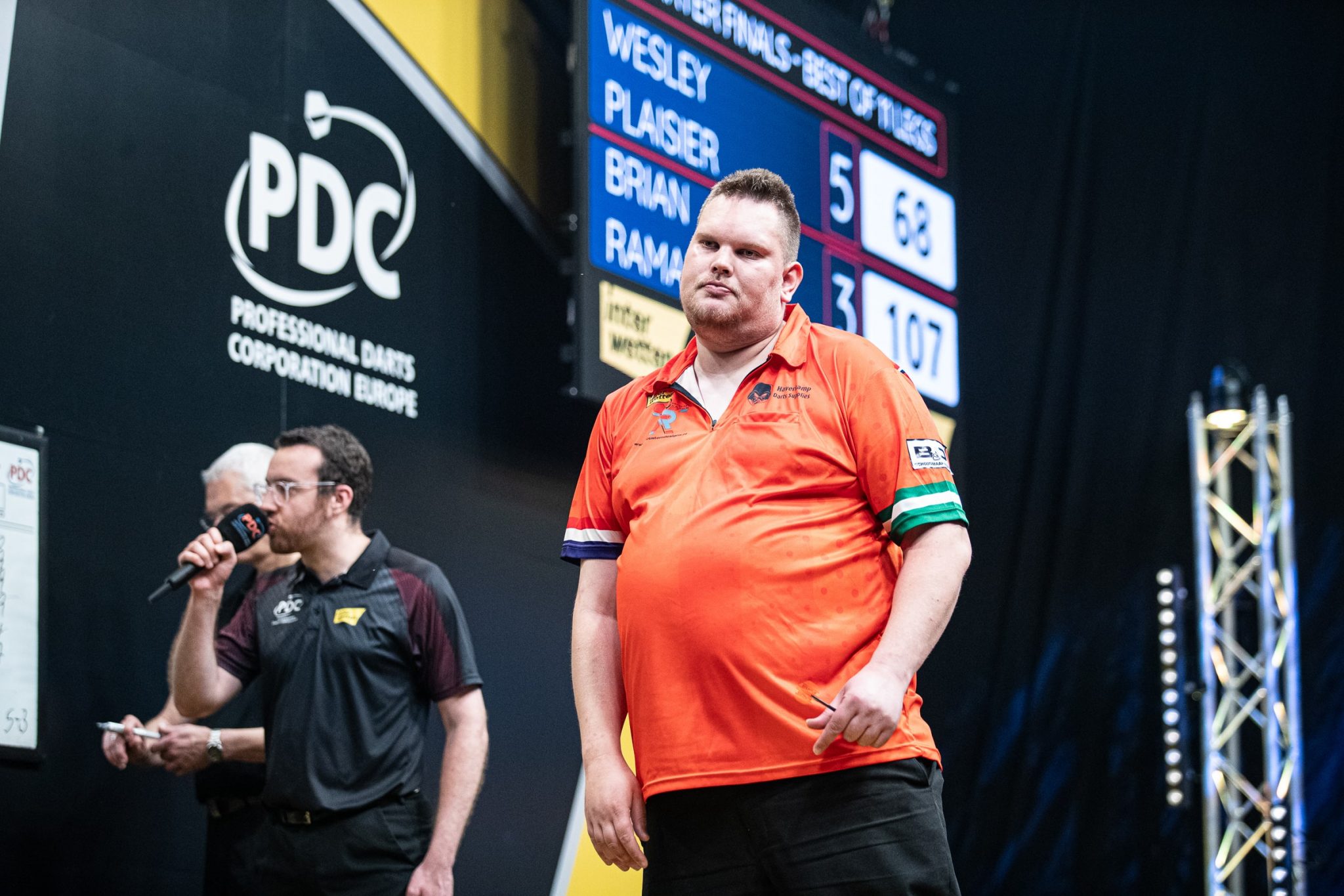 Wesley Plaisier Ten Onder Tegen Sterke Dennis Nilsson Darts Actueel